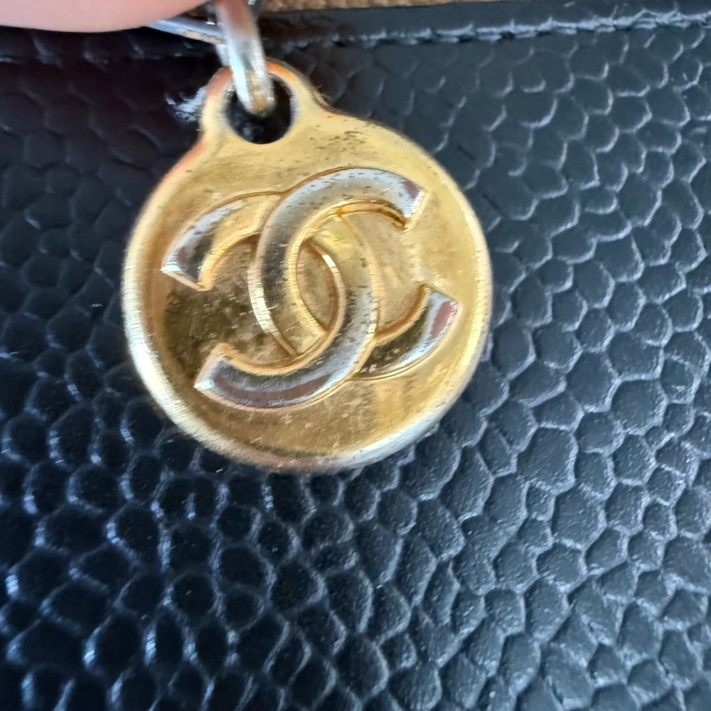 CHANEL Caviar WOC (Wallet on Chain) – 24K Gold Hardware | Versatile Black - Picture 6 of 17